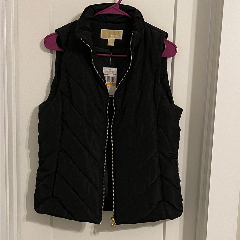 NWT Michael Kors Black Puffy Vest size small